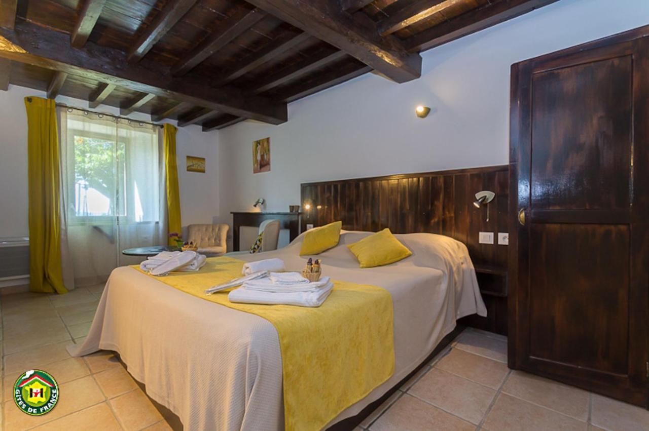 Au Dessus De Parady Gillonnay Habitación foto